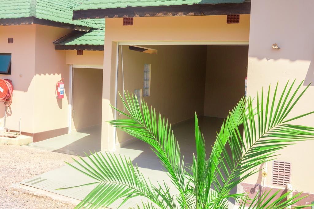 Icon Hotel Chingola Esterno foto